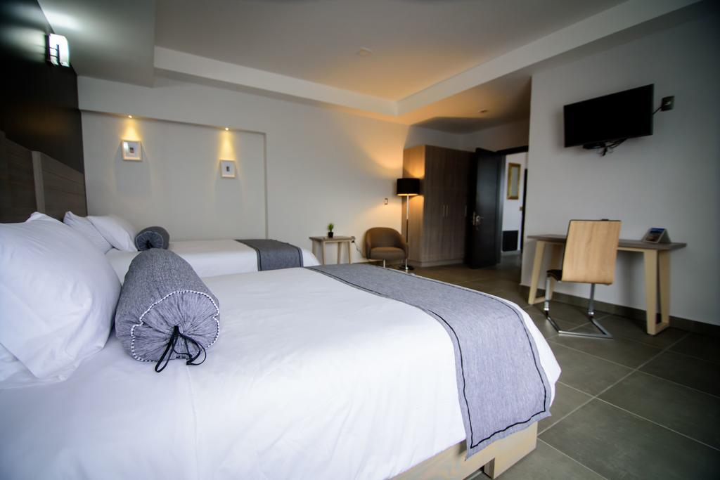 Maria Ines Hotel Suite San Agustin de las Juntas Exterior photo